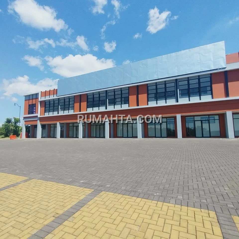 Ruko di Sewa di Graha Boulevard di Summarecon Makassar depan Mall Summarecon