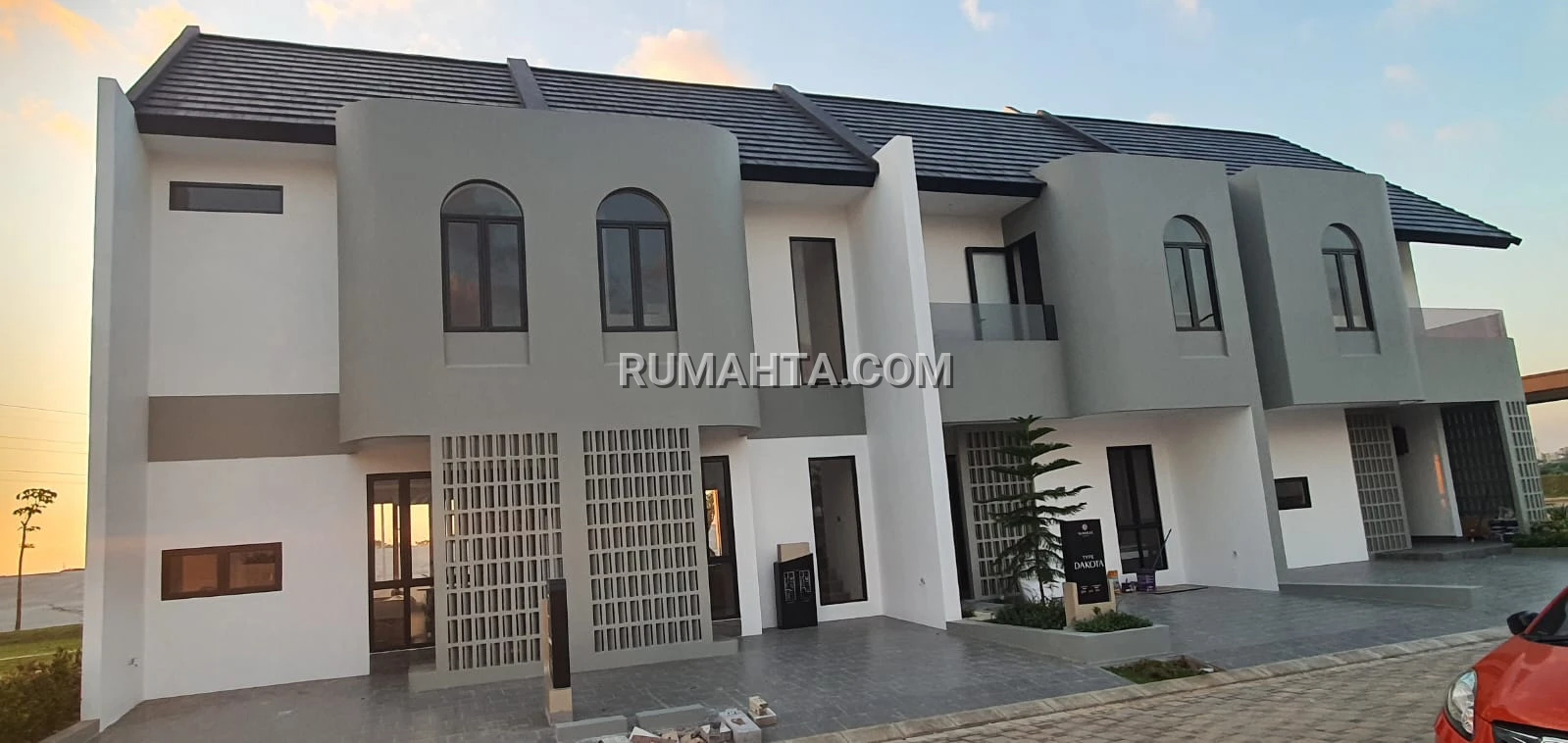 Rumah di Hertasning Baru Makassar Jalan Tun Abdul Razak Dekat Rs Muhammadiyah Yapika Kampus Unismuh Kedokteran Uin Alauddin