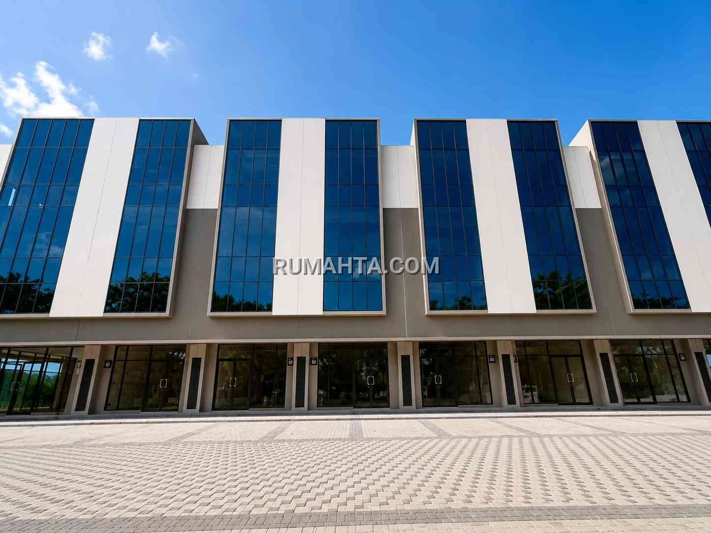 Jual Ruko 3 Lantai Siap Pakai Summarecon Mutiara Makassar Depan Pelataran Summarecon