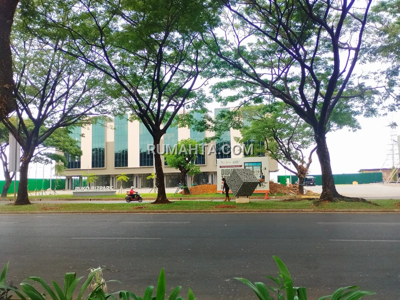 Jual Ruko 3 Lantai Siap Pakai Summarecon Mutiara Makassar Depan Pelataran Summarecon