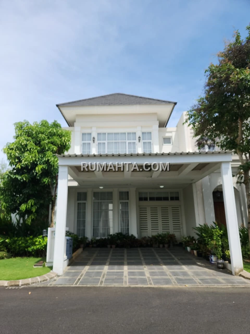 Jual Rumah Siap Huni Type Jade Summarecon Mutiara Makassar Posisi Sudut Strategis