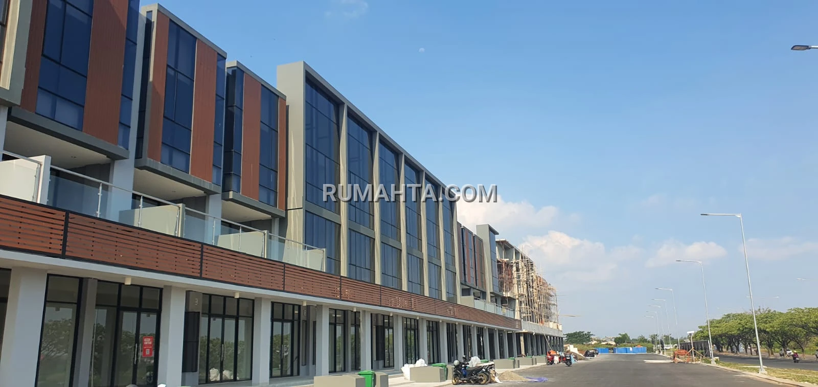Ruko Siap Pakai Di Perintis Dekat Btp dan Kampus Unhas
