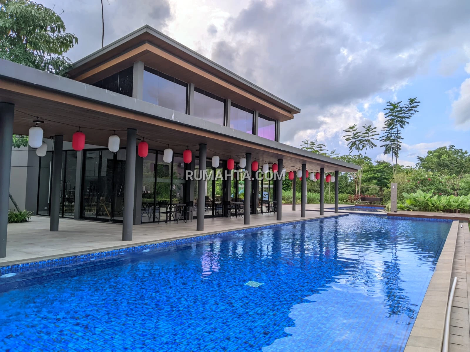Rumah 3 Lantai di Kawasan Premium Makassar Dekat Dari Bandara & Tol