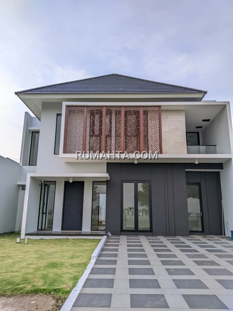 Rumah Siap Huni Di Lokasi Premium Dekat Dari Btp & Kampus Unhas