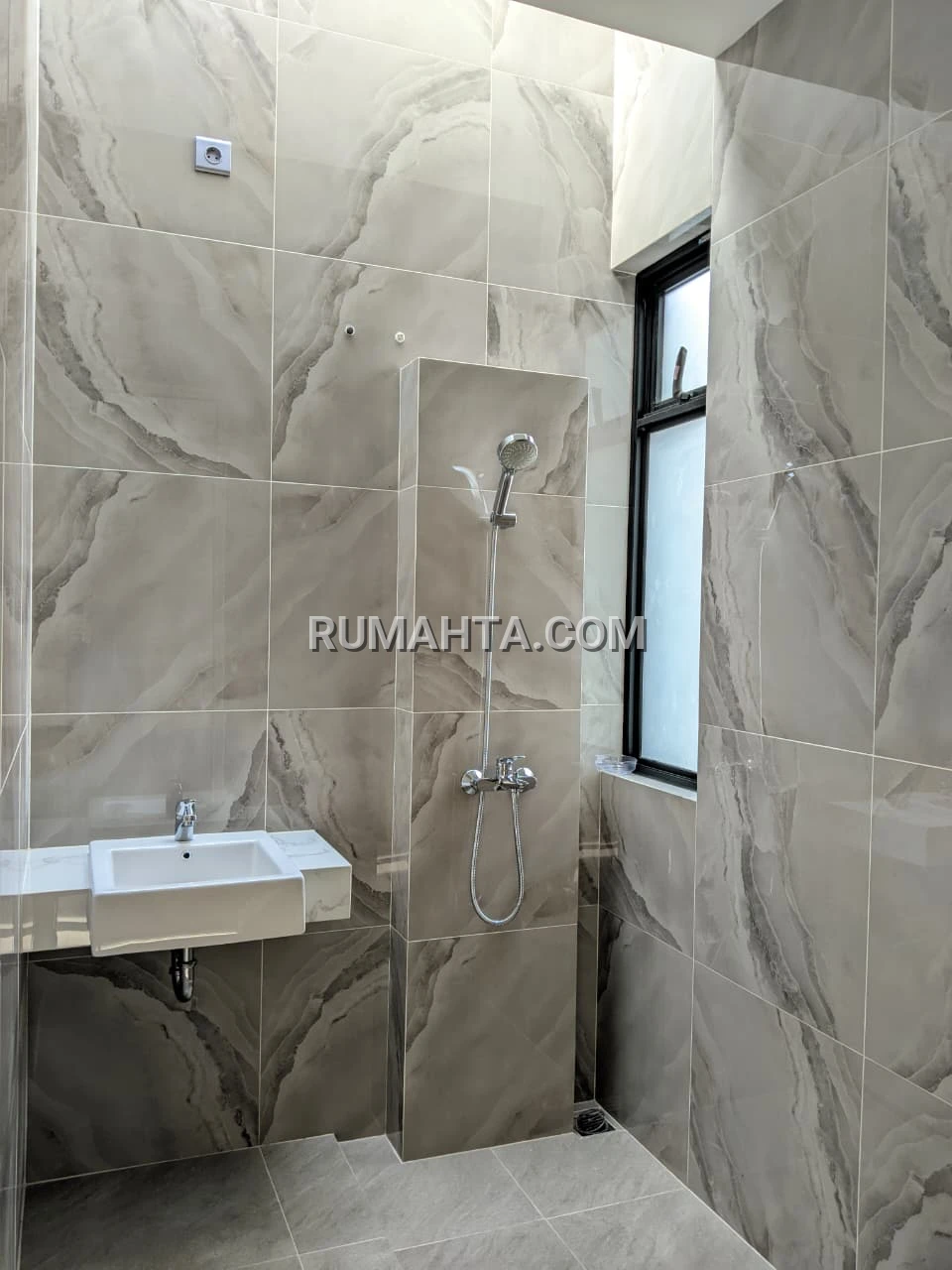 Promo Rumah Di Perintis Kemerdekaan Tipe Hazel – Free PPN