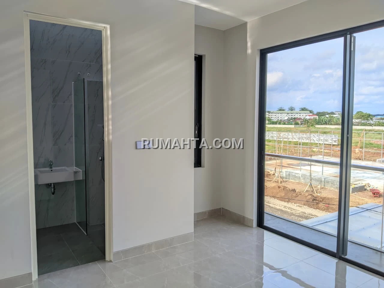 Rumah Di Perintis Tamalanrea Fasilitas Lengkap & Free PPN
