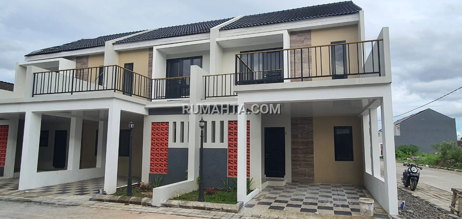 Rumah 2 Lantai Hertasning Bumi Aroepala Unit Siap Huni