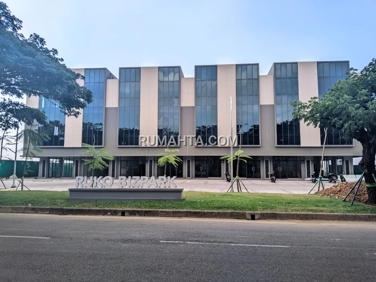 Ruko Siap Pakai Summarecon Makassar Promo Free PPN