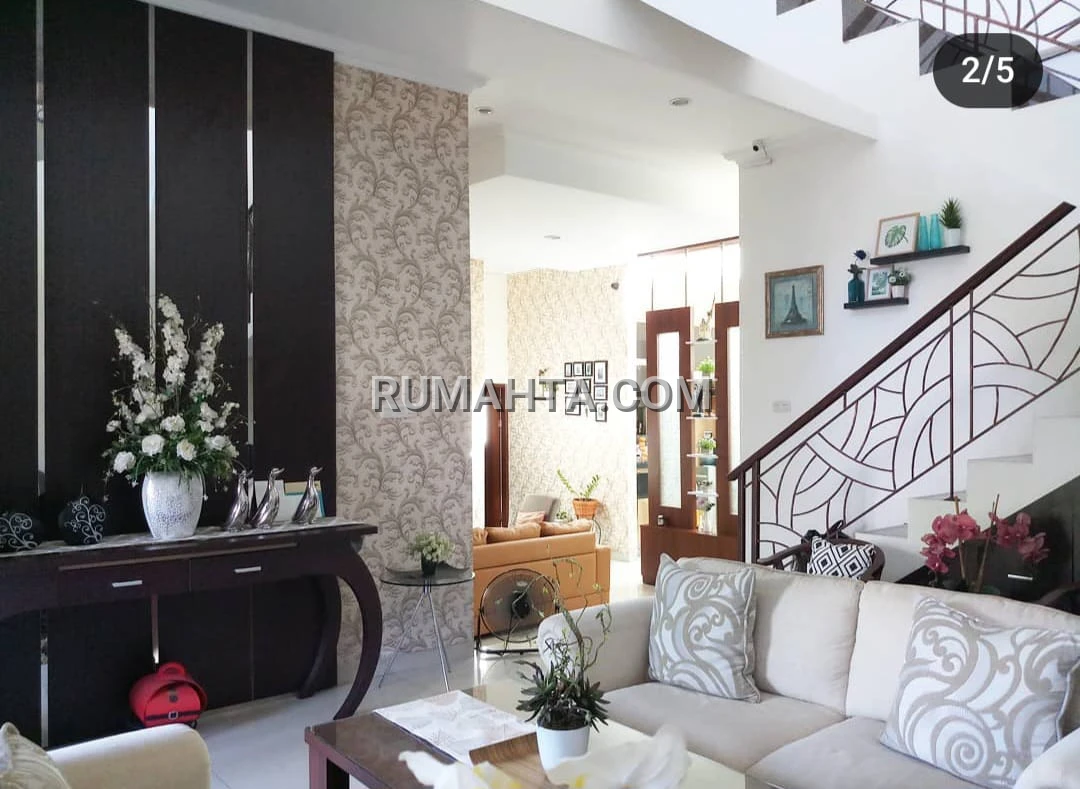 Rumah mewah lengkap perabot di tanjung bunga makassar